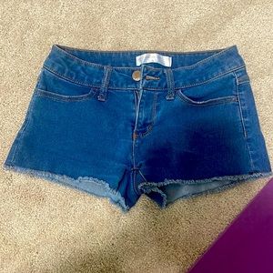 Cute jean shorts!